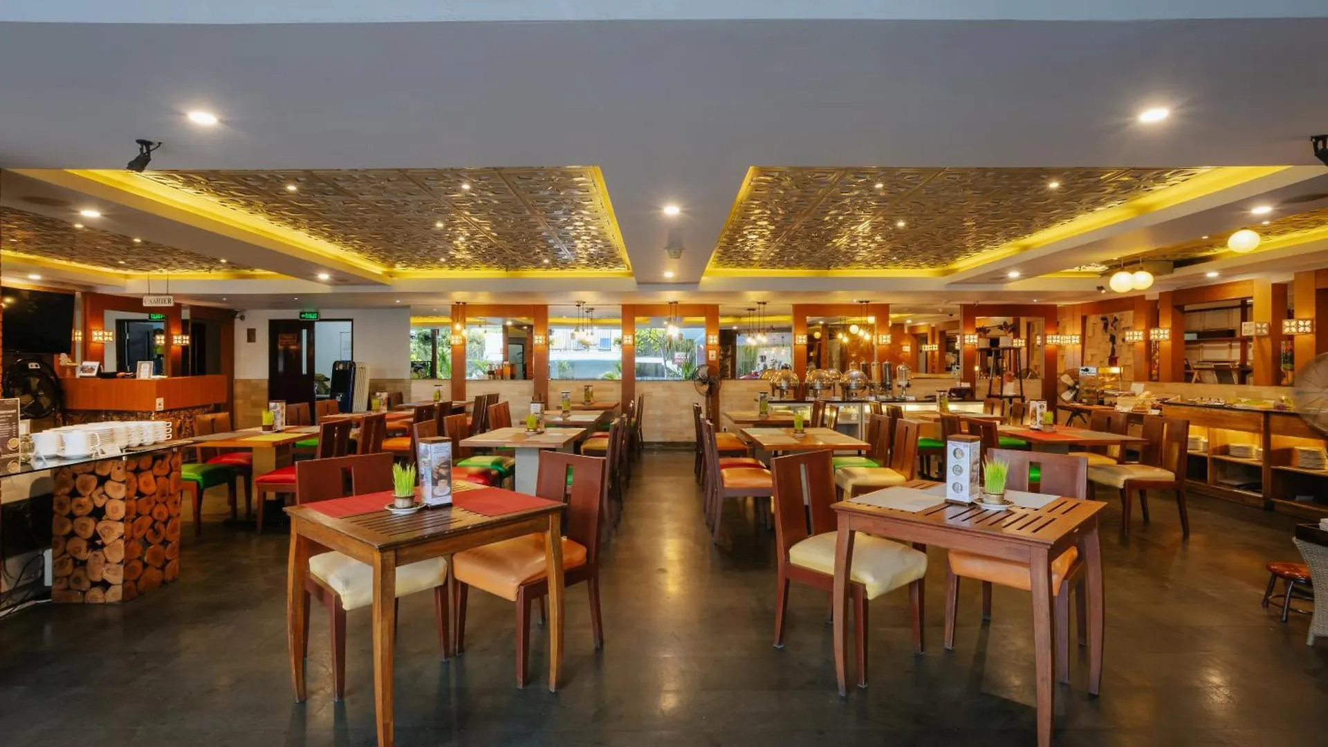 Horison Ultima Seminyak Bali - Chse Certified Hotell