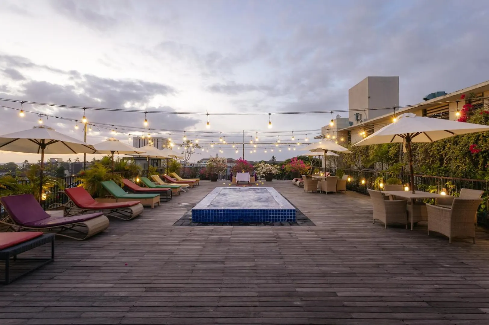 Horison Ultima Seminyak Bali - Chse Certified Hotell