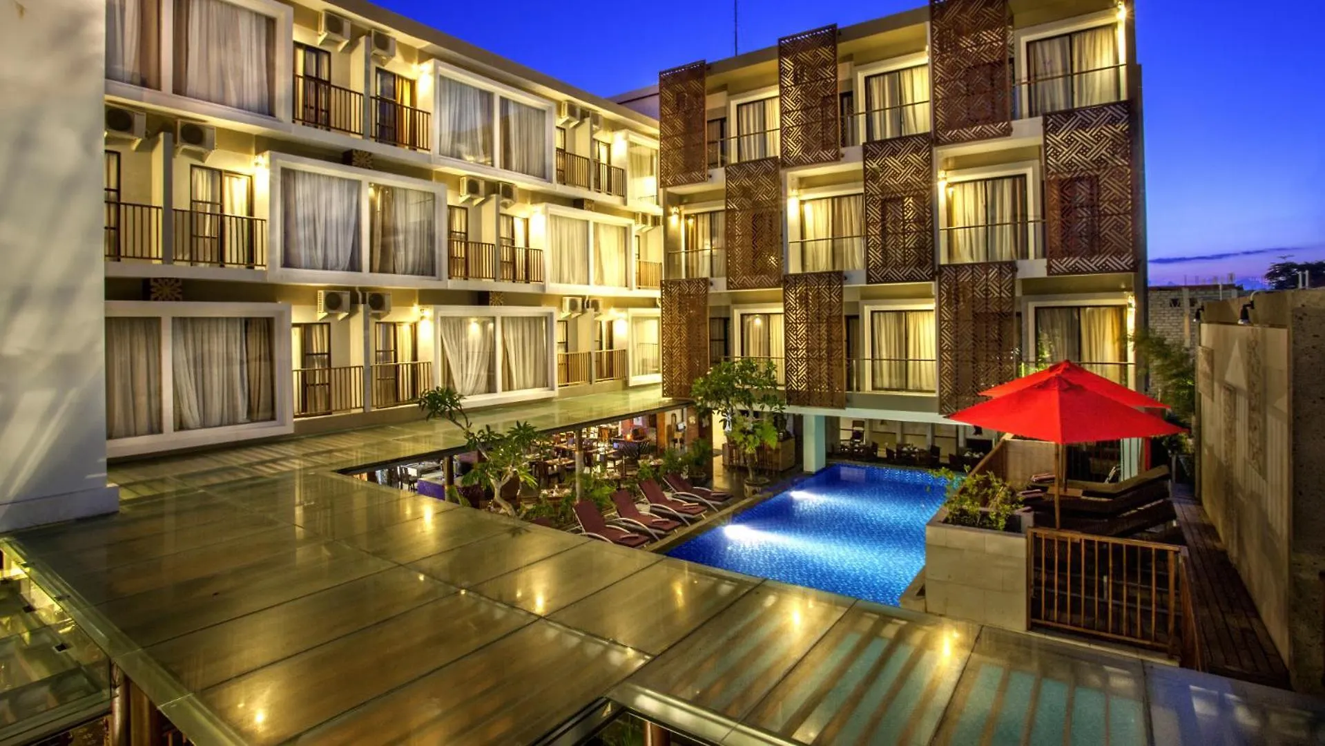 Horison Ultima Seminyak Bali - Chse Certified Hotell