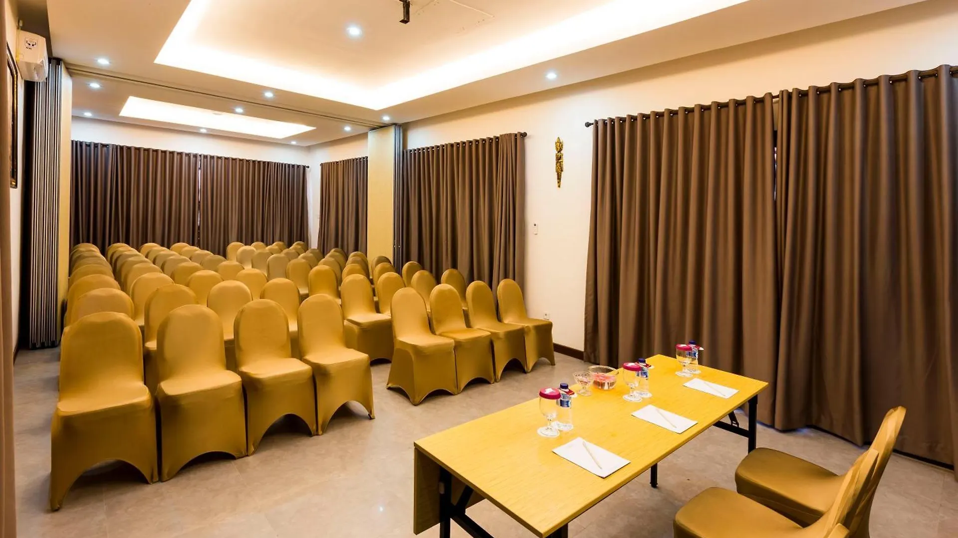 Horison Ultima Seminyak Bali - Chse Certified Hotell 4*,
